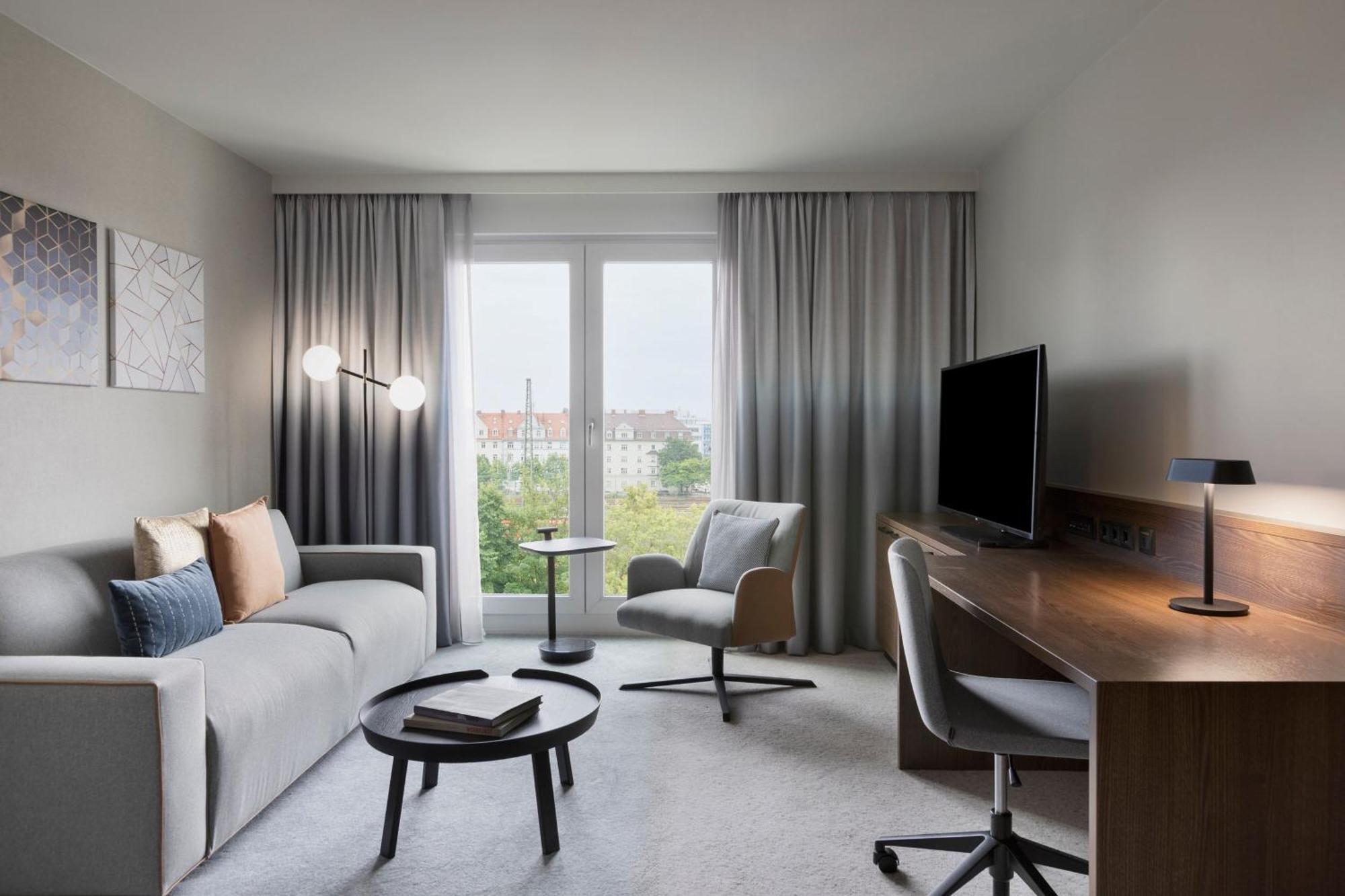 Courtyard By Marriott Munich City East Exterior photo